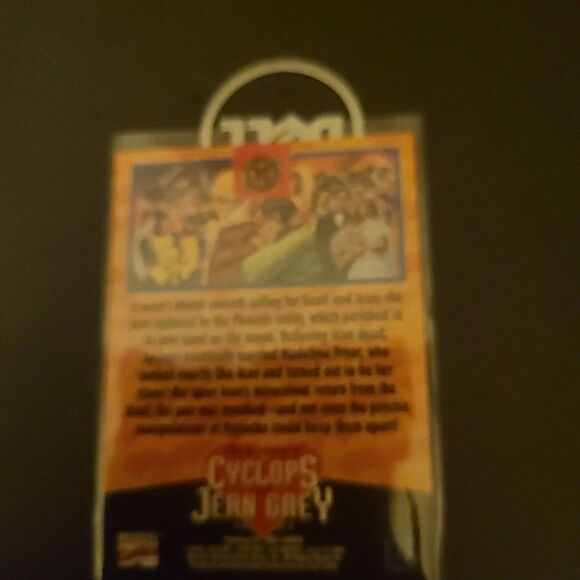 Cyclops and Jean Grey Trading Card - Picture 2 of 4